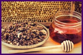 Pčelinji proizvodi - snažni imunostimulansi koji jačaju zidove krvnih žila s proširenim venama